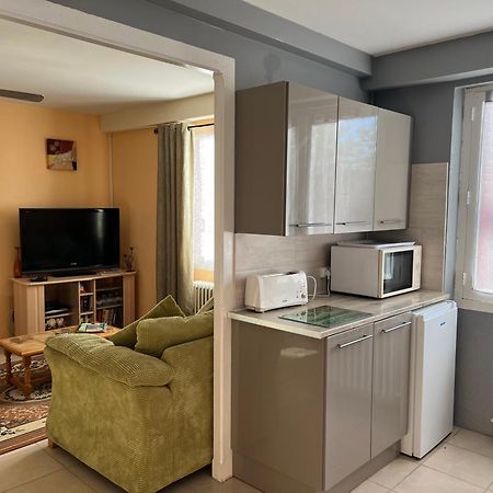 Gite Du St Martin Apartment Oradour-Fanais Luaran gambar